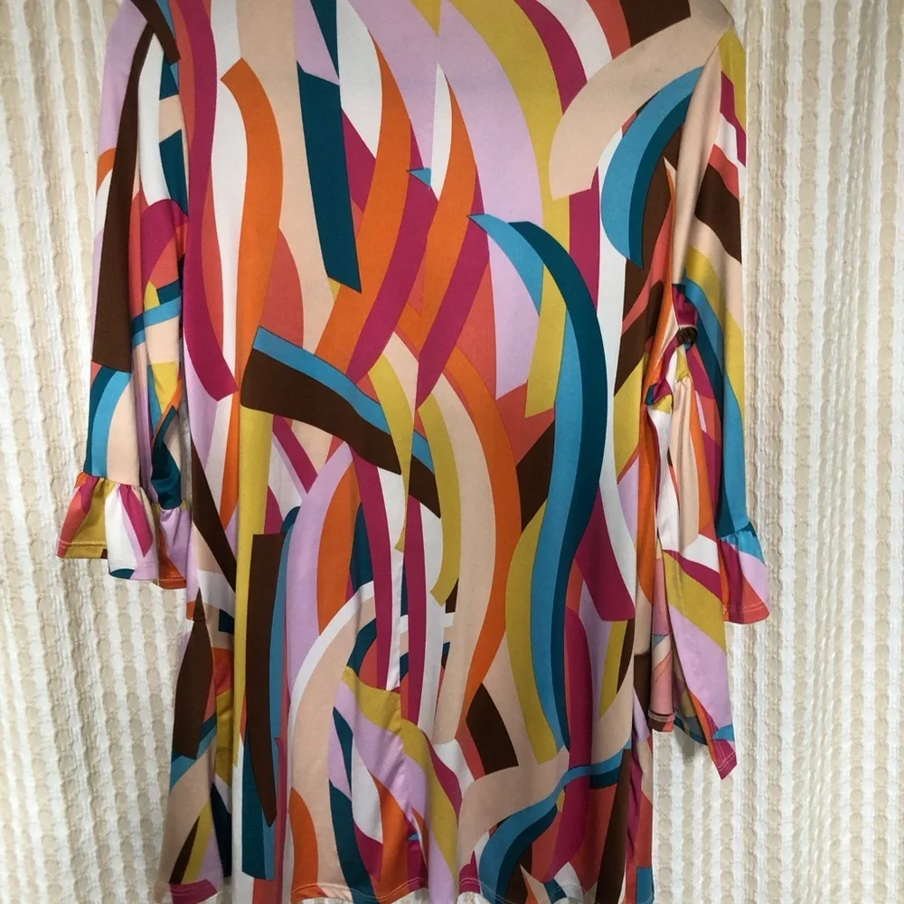 Zadie B’s Colorful Abstract Women's Top - Picture 3 of 3